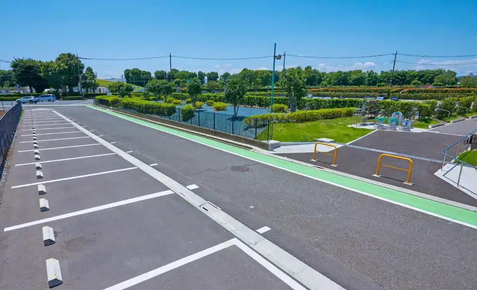 園内の駐車場の写真
